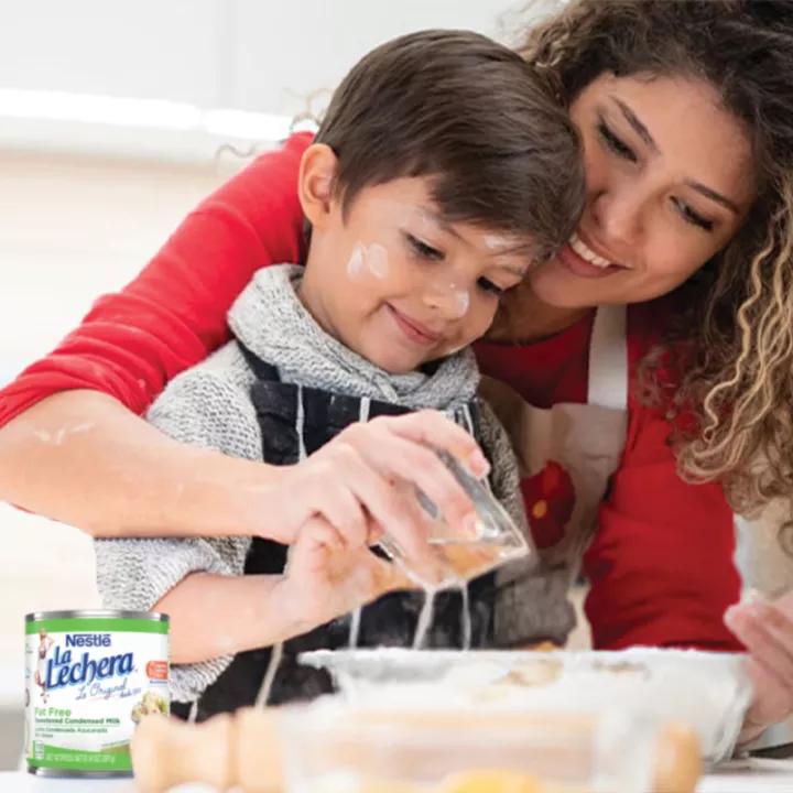 Leche Condensada Sin Grasa, lata de 14 onzas
